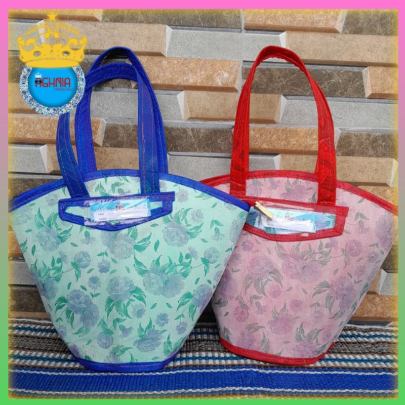 

Tas Hajatan Kain Motif Bunga Ukuran Kerucut (Muat 5Kg) / Tas Buwuh Motif Bunga / Tas Serbaguna Murah / Tas Souvenir