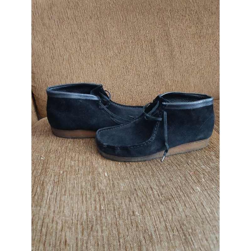 Clarks Wallabee High Black Gum Suede