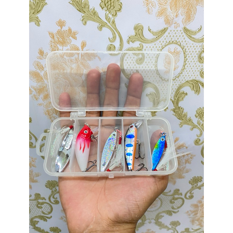 paket hemat isi 5pcs+BOX. Minou 5cm/5g, minou 6cm/6g, spoon 5.2cm/7.5g, metal jig 4,5cm/7g, metal ji