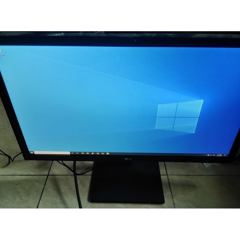 TV LCD MONITOR LG 22 INCH (Sec)