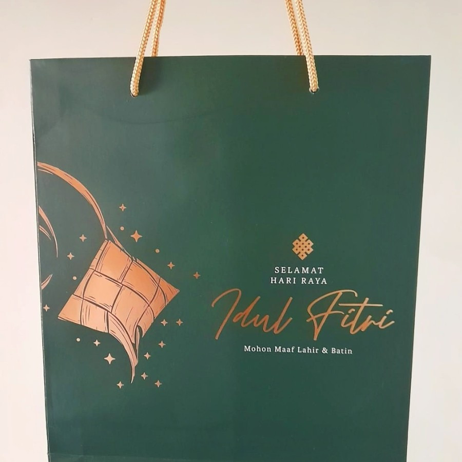 

5 Pcs Paperbag Idul Fitri Hampers Sncak Hijau Tua Ukuran 23.5 c 5 28cm
