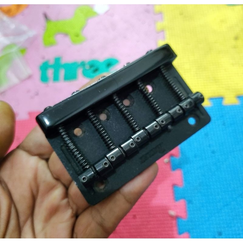 Bridge Bass 5 string ibanez Logo original