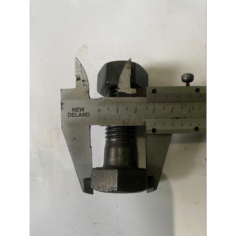 BAUT MUR BAJA KUNCI 32mm