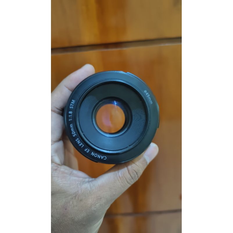 lensa fix canon 50mm stm