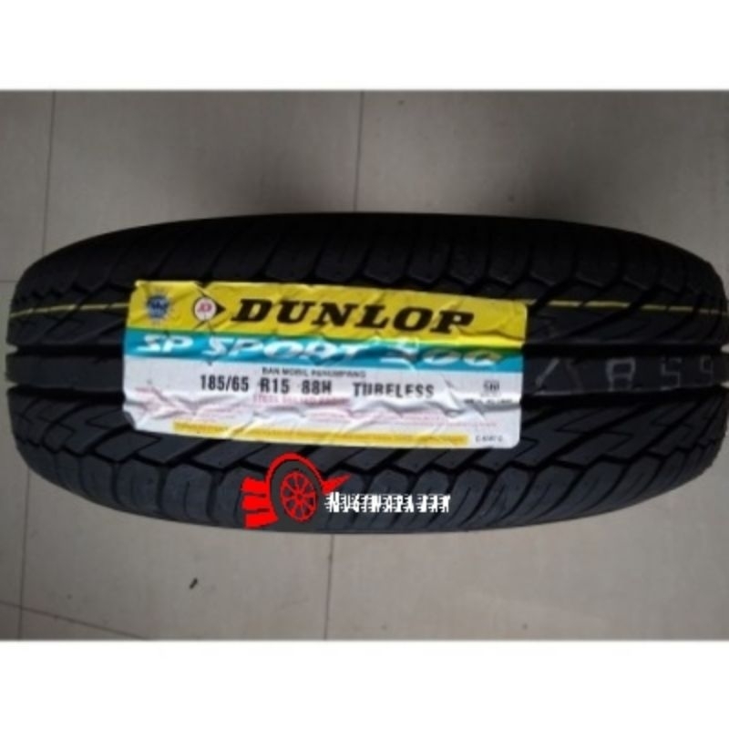 BAN MOBIL DUNLOP 185 65 R15 SP SPORT 300 TUBELESS UNTUK ERTIGA