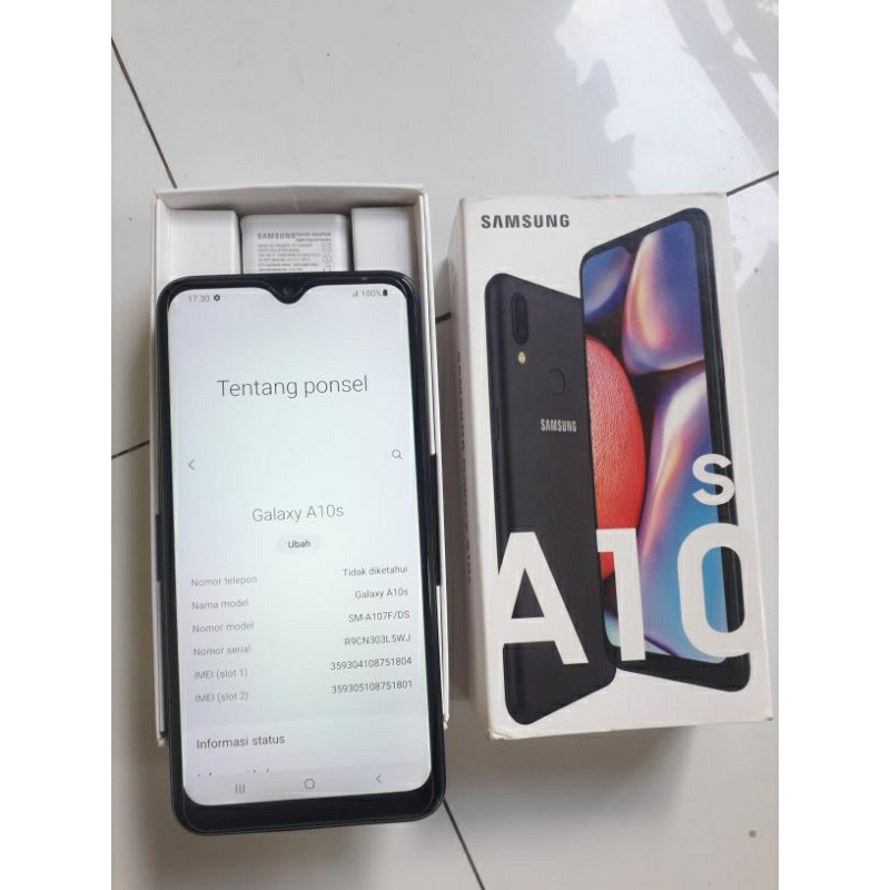 Samsung A10s 2/32 sidik jari lengkap no minus perfect bekas garansi Nasional sein ( Second )