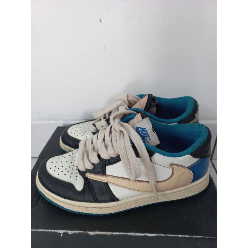 sepatu second travis scoot(size:36 cm:23)