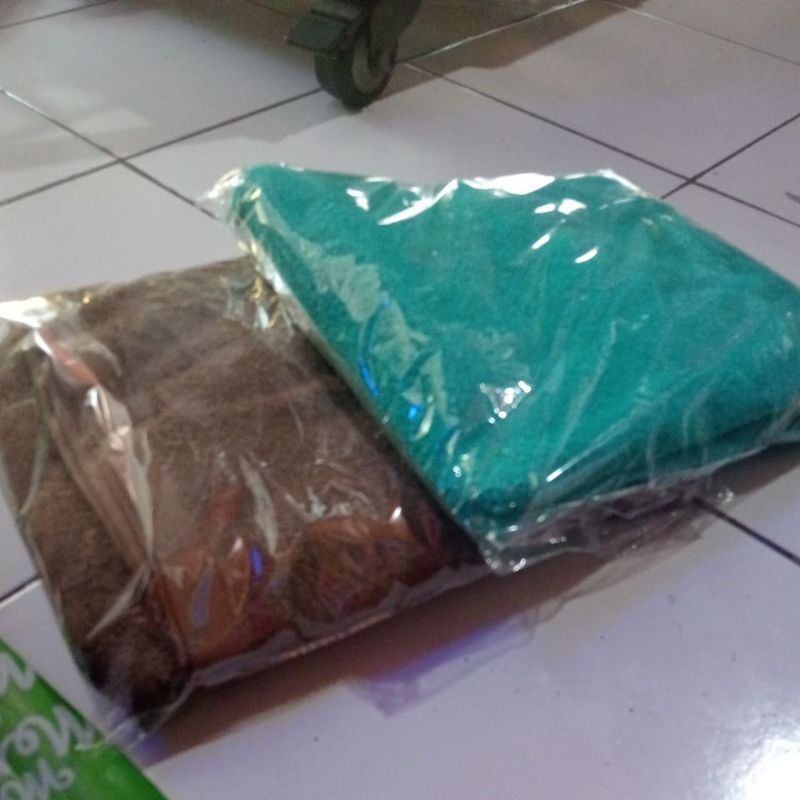 handuk Mutia besar