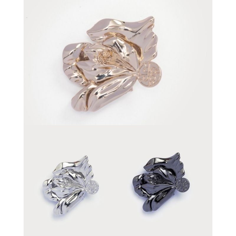 RM‼️ODESSA BROOCH by RIAMIRANDA