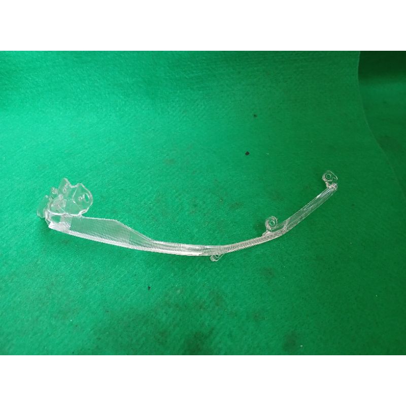 Kumis Alis lampu depan Vario 125 - Vario 150 fi old lama bagian Kiri