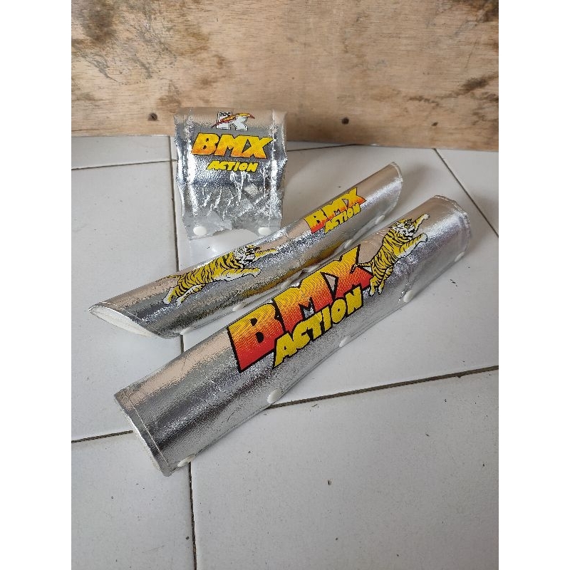 Padset pad cover busa frame stang stem bmx action oldschool silver osbmx Taiwan NOS kuwahara oyama h