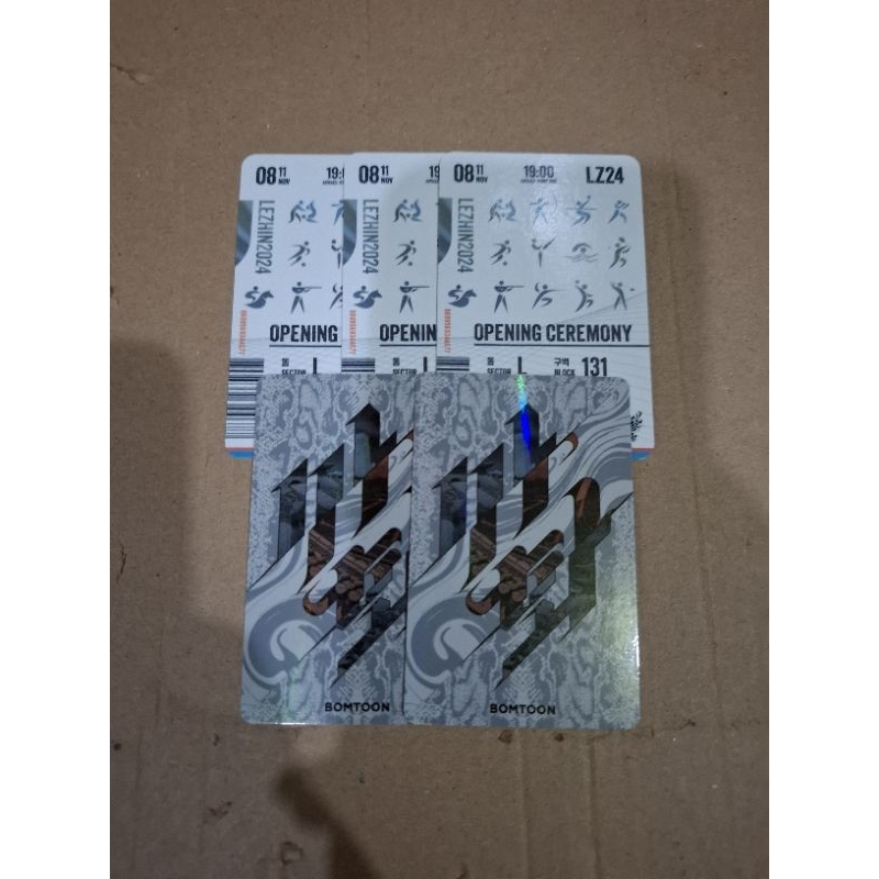 OFFICIAL PHOTOCARD COVER SG SEASON GREETING LEZHIN BWRT 2022 TEAM LEZHIN 2023