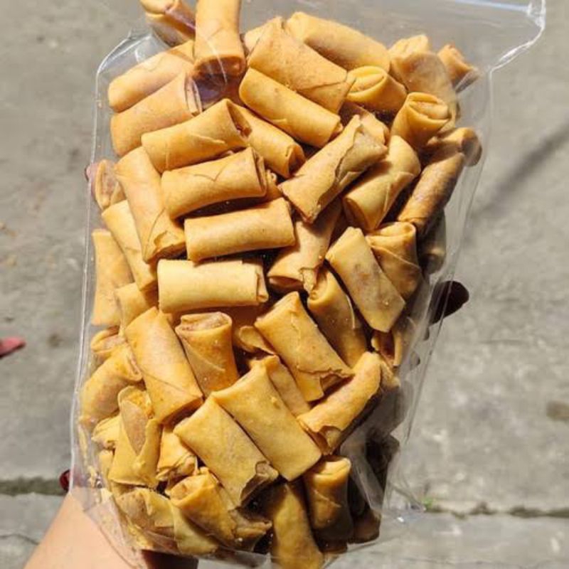 

[ 25 ] Cemilan sumpia udang 2 rasa kemasan kalengan