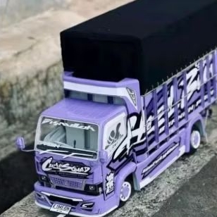 MINIATUR TRUK OLENG  TERPAL KOTAK BONUS TERPAL SEGITIGA  FULL VARIASI LAMPU TERPAL MURAH TRUK OLENG 