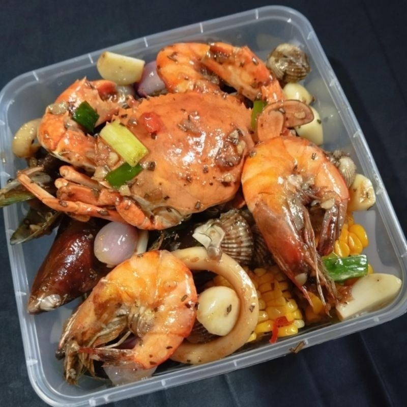 

Seafood Mix Garlic Butter | Makanan Matang | Seafood 73n by Sambal Bunda Queen