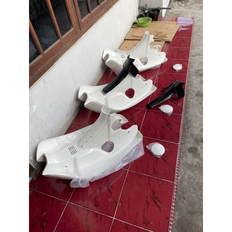 sayap putih dek depan astrea honda prima set karet lexil detail original