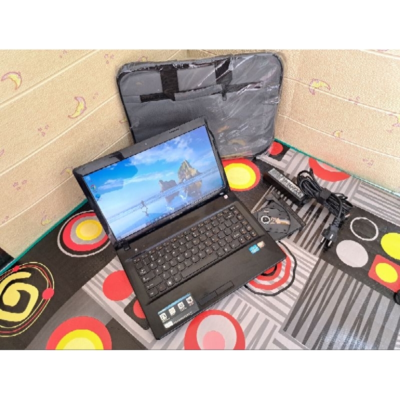 laptop lenovo G485 core i3 ram 4 hdd 500 gb normal semua siap pakai