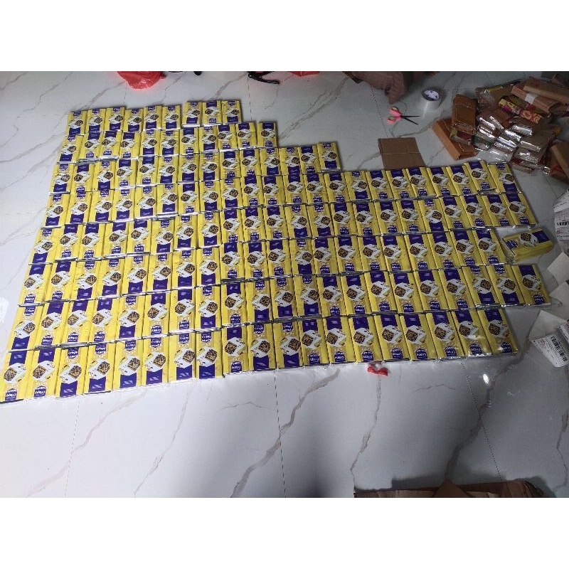 

Gooku 28 Store Coklat Dubai Pistachio Original , Coklat Dubai Gurih , Lumer , Lezat Camilan Coklat