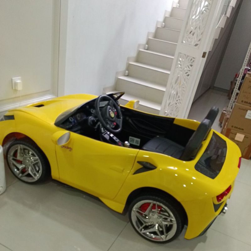 Mobil Aki Remote Lamborghini