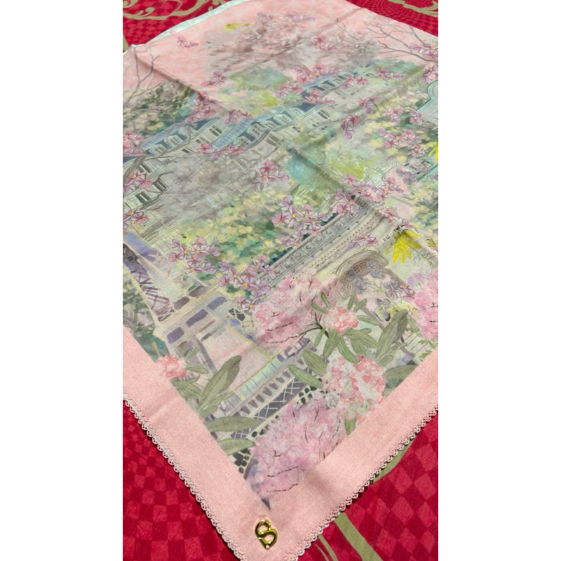 Buttonscarves Parisian - Aimer
