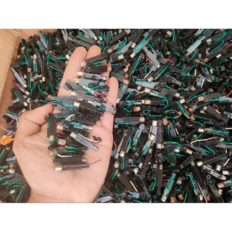 (1 PACK/50 PCS) PEMATIK KOREK/pematik KABEL KOREK MAGNET/MAGNETIC korek gas serbaguna