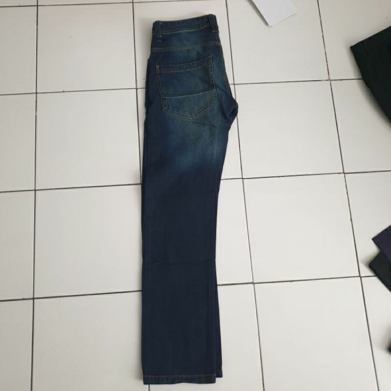 jeans pria bershka second mulus sz 32