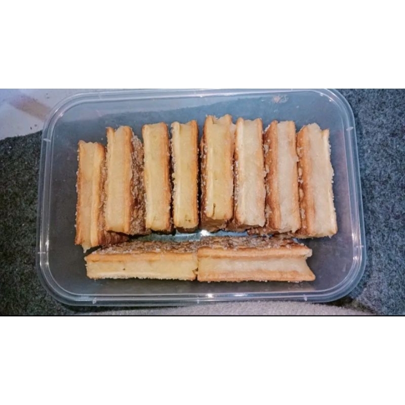 

gabin tape/vla susu | 10pcs per box (belum digoreng)