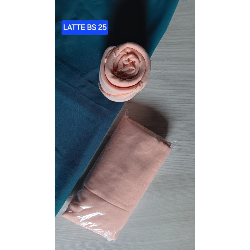 Jilbab segi empat hijab bella square bahan polycotton kerudung warna Latte BS-25