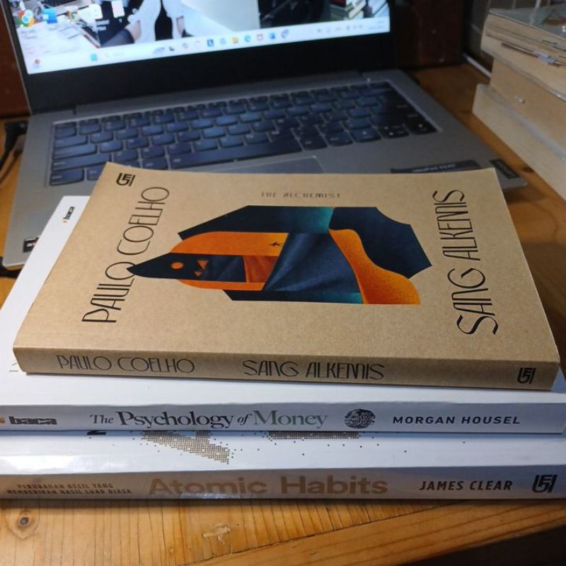 PRELOVED BUKU (TENTANG KAMU)