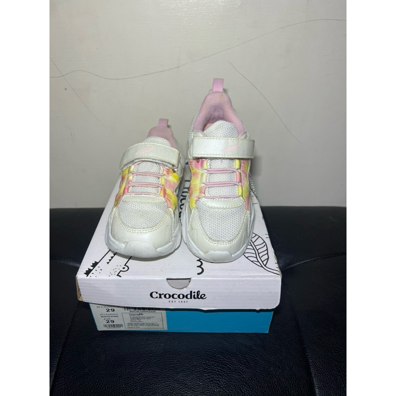 Sepatu anak perempuan putih Crocodile
