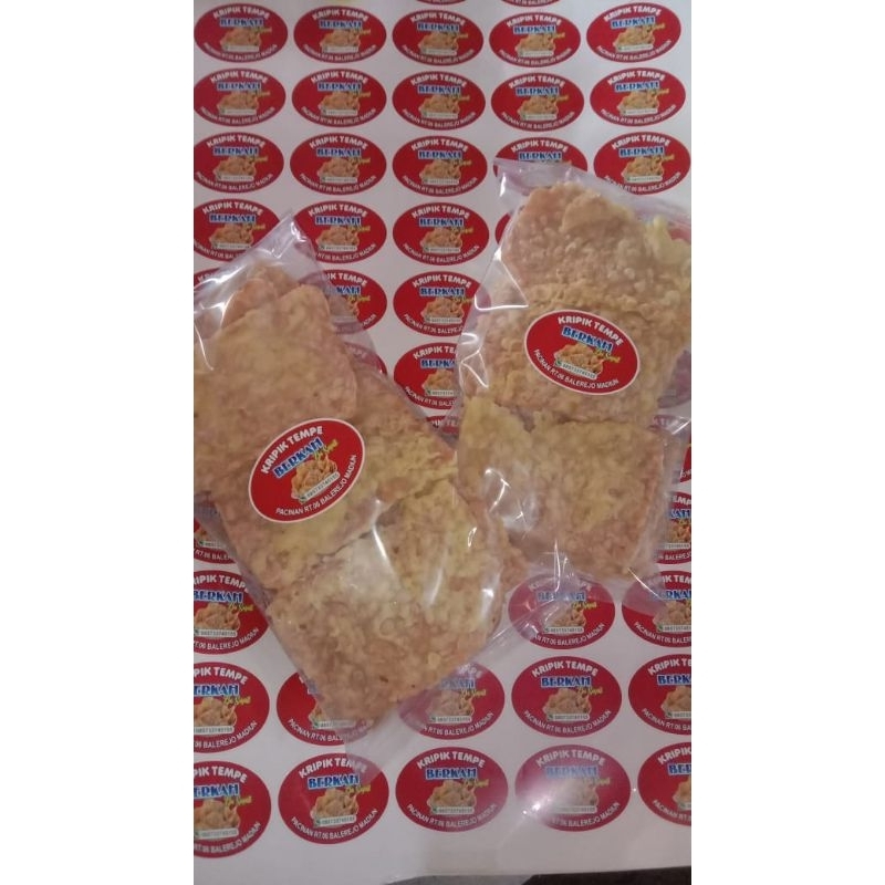 

keripik tempe, rempeyek, sambal pecel