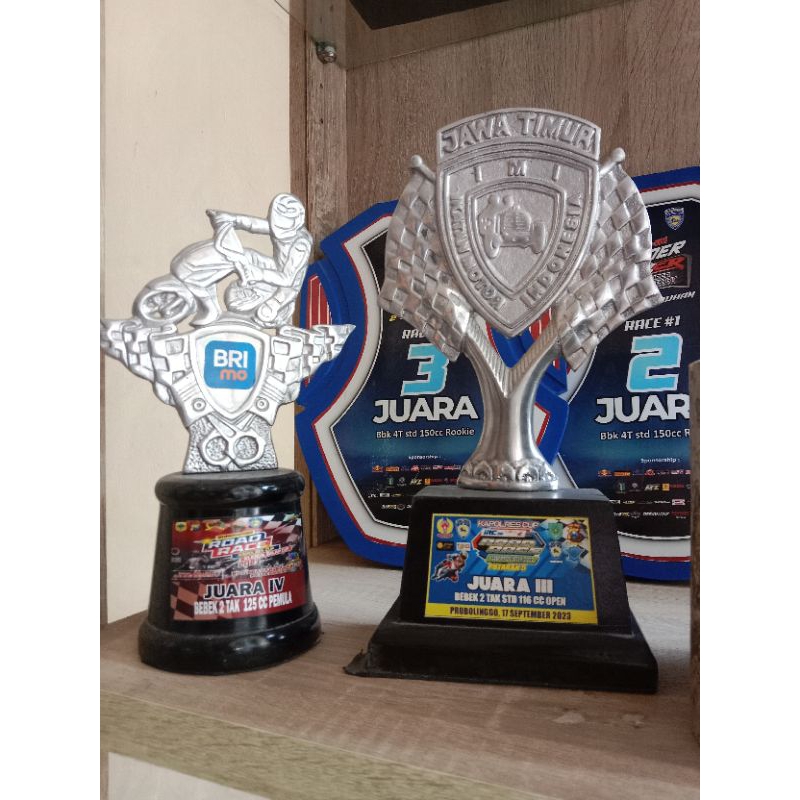 SET PIALA VANDEL CUSTOM