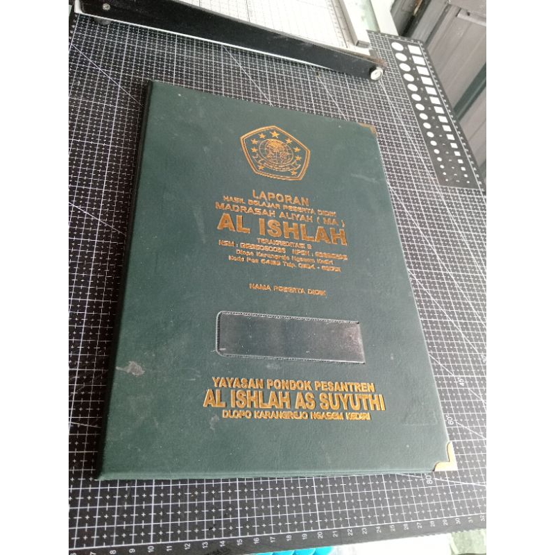 

COVER MAP RAPORT EMBOS HOT PRINT TIMBUL WARNA EMAS