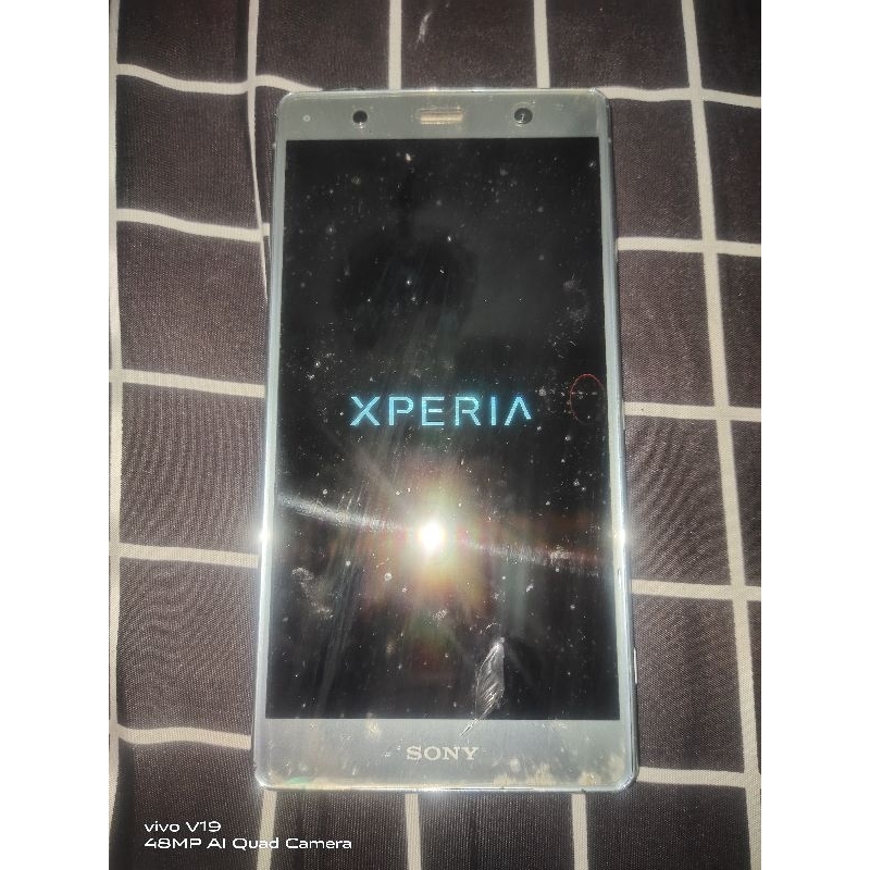 sony XZ2 premium hidup minus cek deskripsi