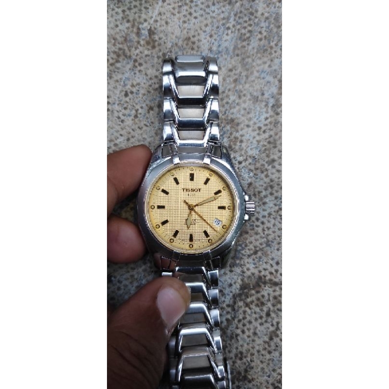 jam tangan Tissot pr100  Quart full original bekas