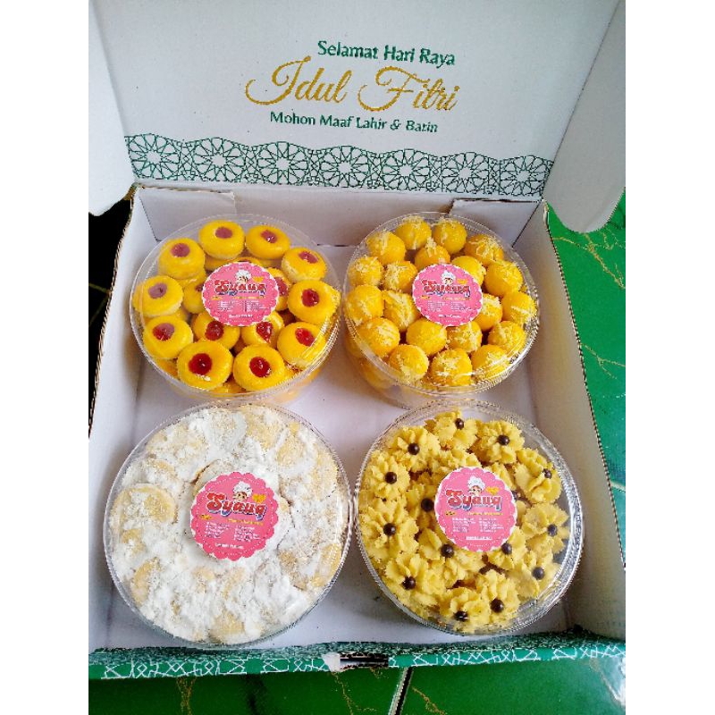 

PAKET KUE KERING ISI 4 TOPLES (250GR) KUE LEBARAN VIRAL KUE KERING MURAH ENAK