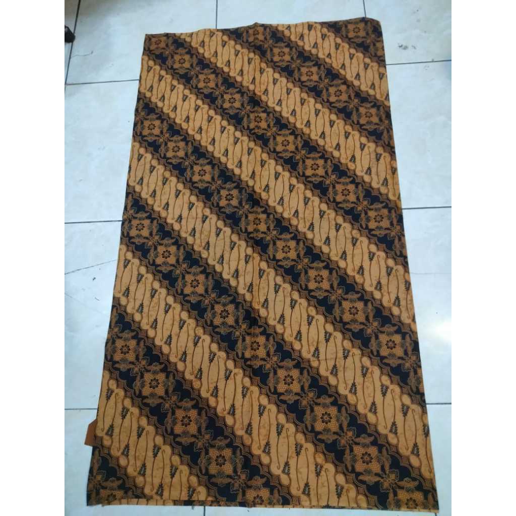 Kain Jarik Batik SOLO (Cabut) motif sogan kembangan parang barong