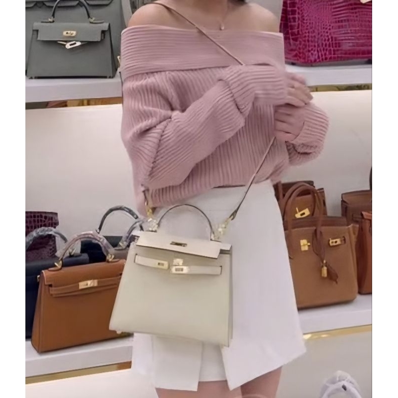 tas cow leather 20 cm no brand. kulit sapi asli. warna putih