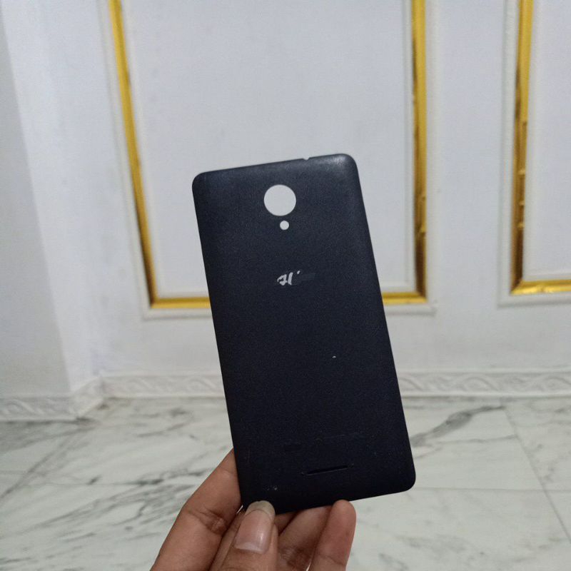 Backdoor andromax L b26d2h tutup belakang andromax L b26d2h