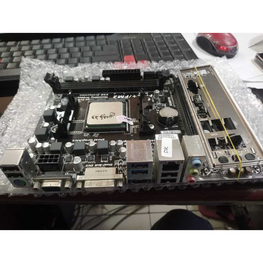 jual mobo gigabyte fm2+ proc a8 7600