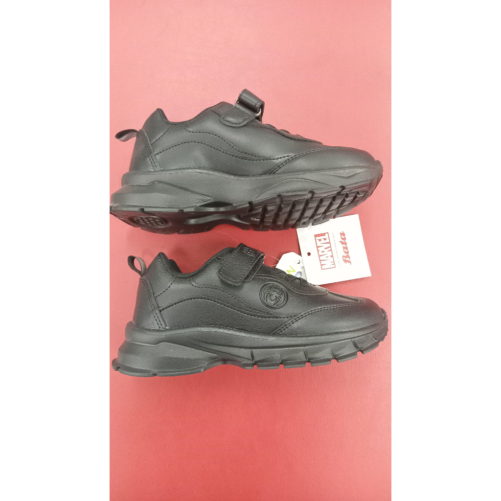 B First sepatu sekolah anak laki laki