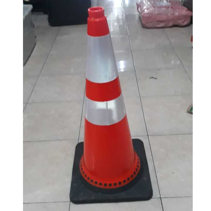 Traffic Cone Besar Kerucut Lantas