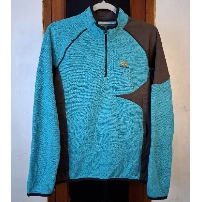 BASELAYER CENTER POLE