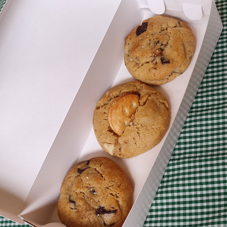 

Box of 3 Soft Cookies by Cael Butterlab | 3 x 100 g