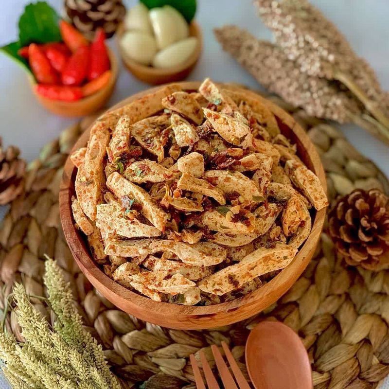 

250gr Basreng Inay renyah dan gurih bumbu melimpah rasa daun jeruk nya nampol ditambah terbuat dari bakso terpilih yang membuat rasa nya lebih nikmat untuk bersantay
