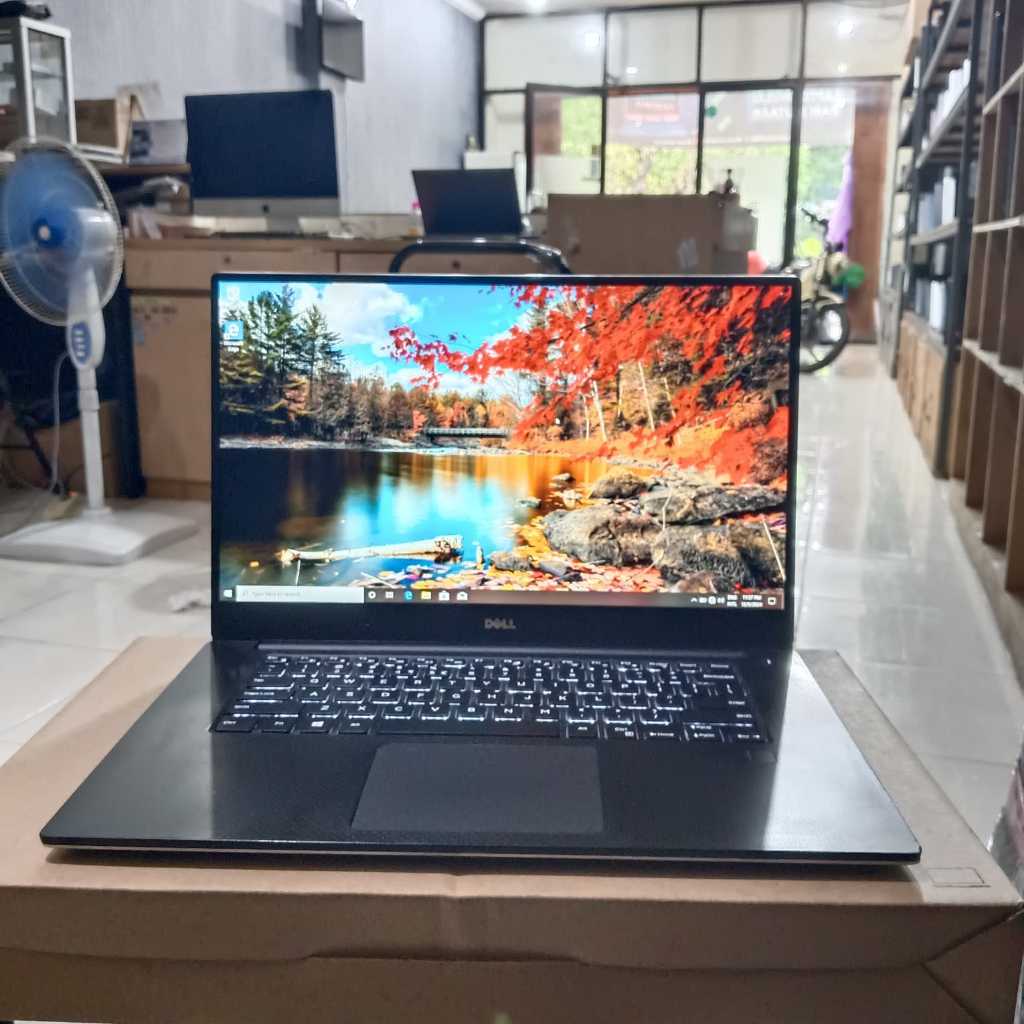 Dell precision 5520,core i7-7820H,16/512GB, #Backlight #IPS #NVIDIA Quadro m1200m 4GB Silver