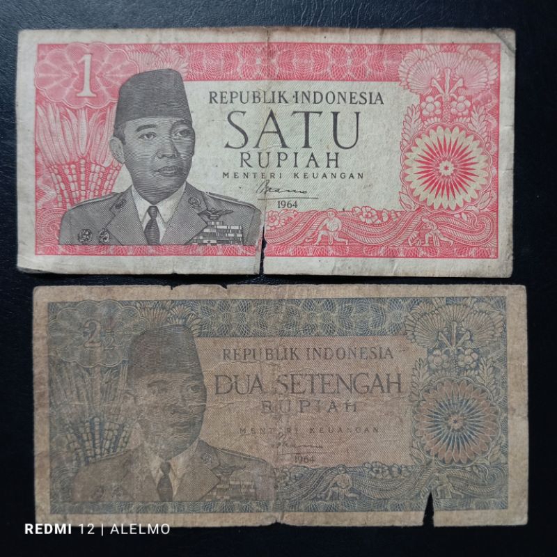 2 lembar uang kertas kuno 1&2½ sukarno tahun 1964 bekas asli
