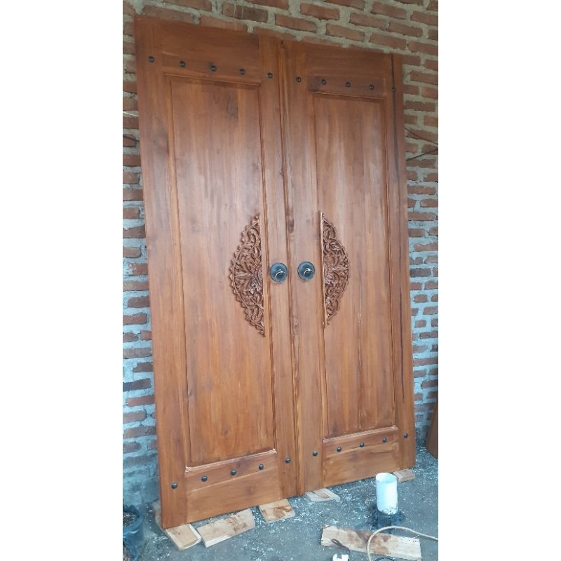 Daun pintu kupu-kupu kayu jati ukir motif bali 50x205