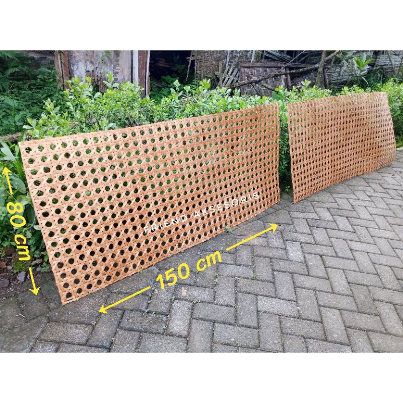 ( Sudah Pernis ) Anyaman Bambu Alami Ukuran 80 x 150 cm bahan Plafon