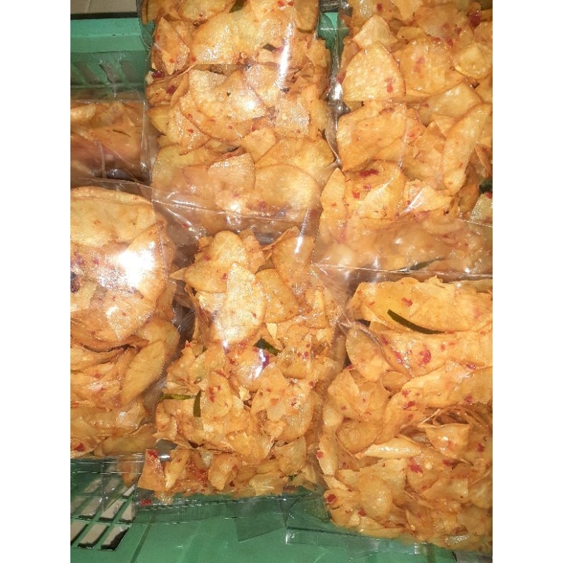

kripik singkong pedas manis daun jeruk